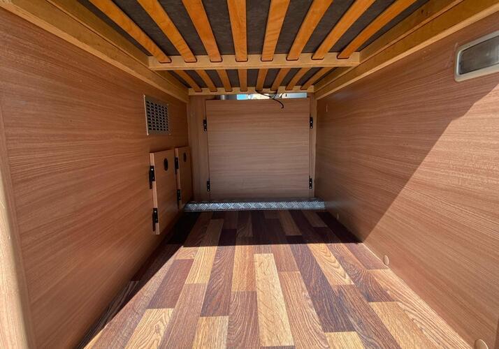 Imagen de un Campervan - Imagen 11