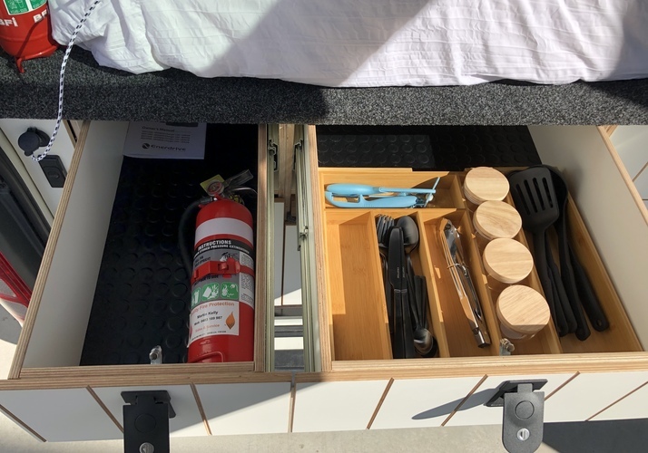 Image of a Campervan - Image 12