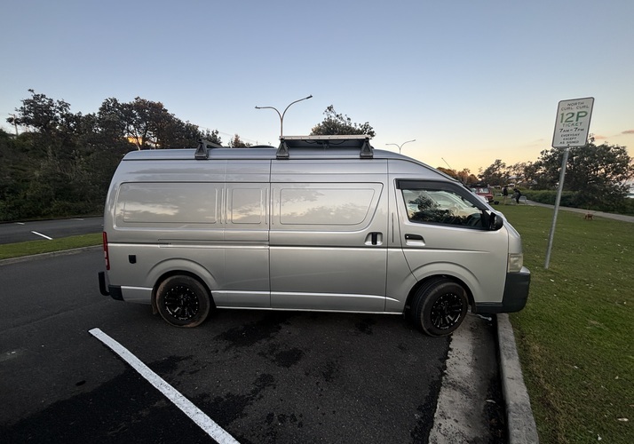 Image of a Campervan - Image 13