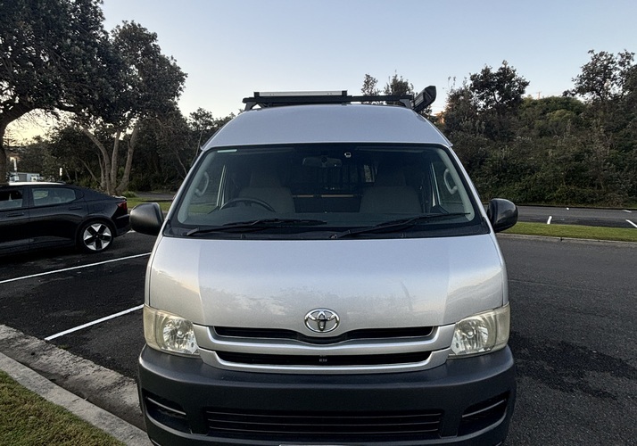 Image of a Campervan - Image 11