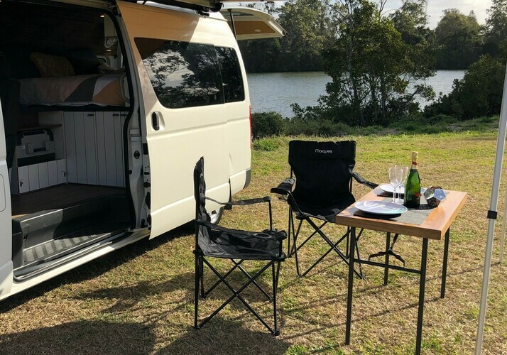 Image of a Campervan - Image 5