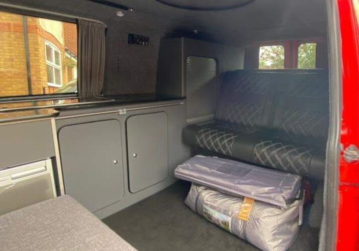 Image of a Campervan - Image 4