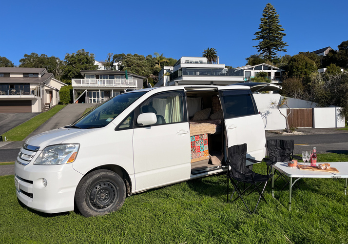 Image of a Campervan - Image 3