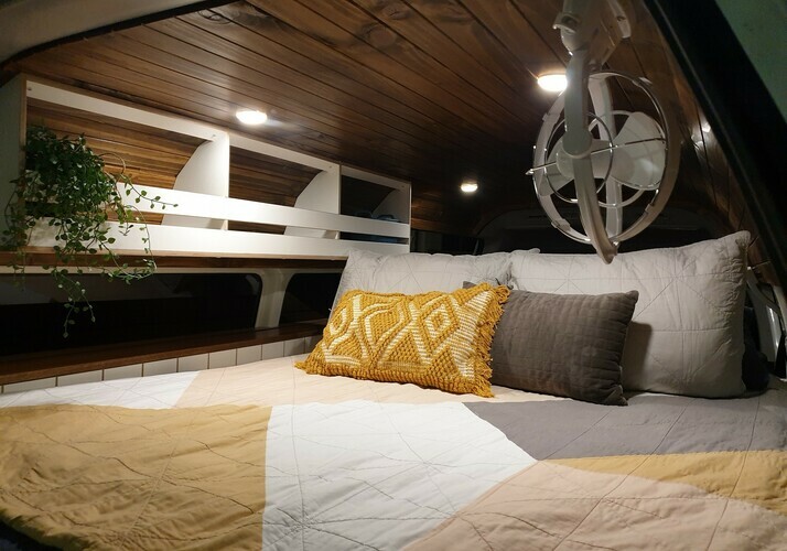 Image of a Campervan - Image 15