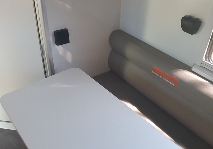 Image of a Caravan - Image 9