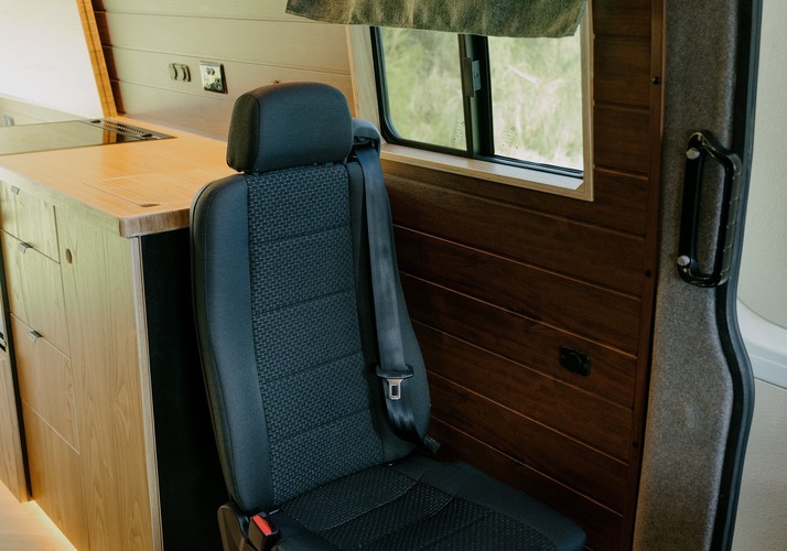 Image of a Motorhome - Image 20