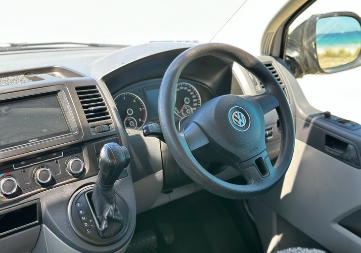 Image of a Campervan - Image 5