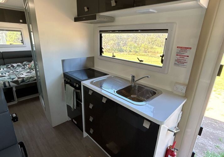 Image of a Motorhome - Image 10