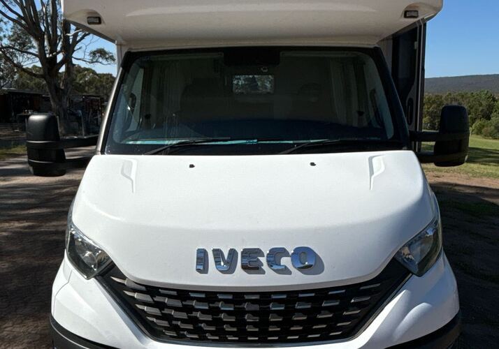Image of a Motorhome - Image 4