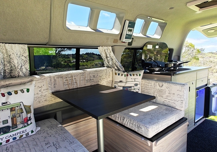 Image of a Campervan - Image 4