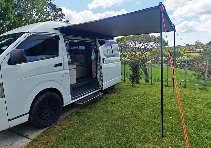Image of a Campervan - Image 7