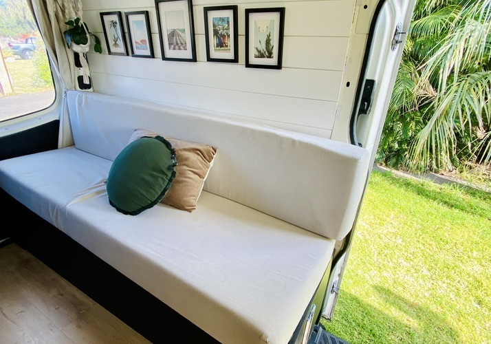 Image of a Campervan - Image 18