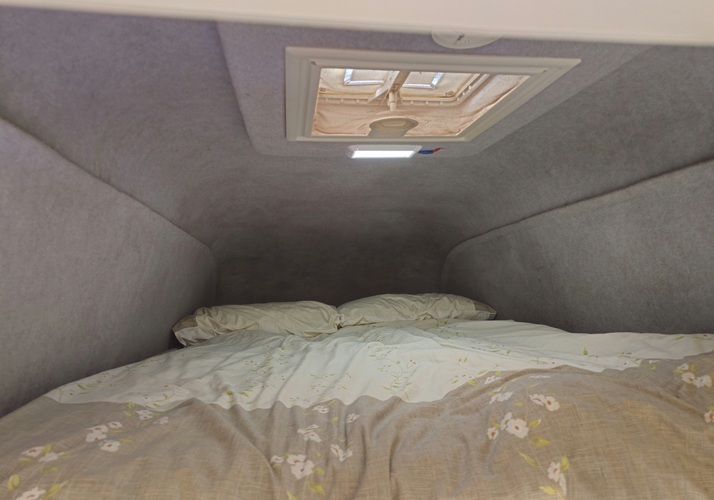Image of a Campervan - Image 4