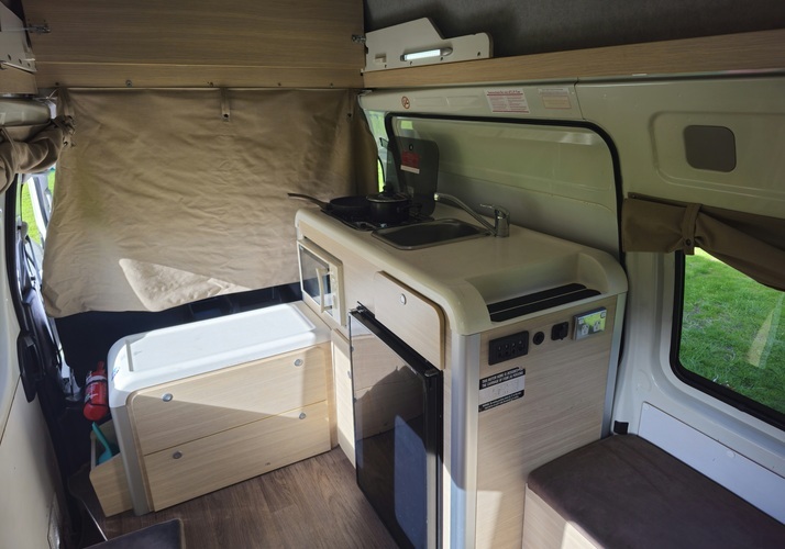 Image of a Campervan - Image 7