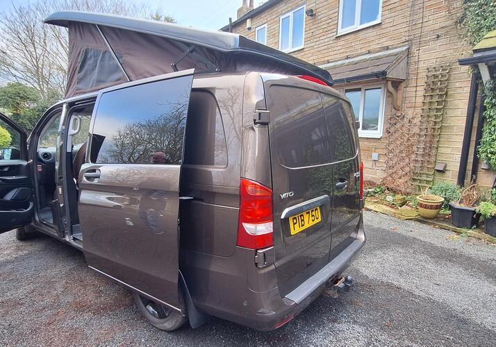 Image of a Campervan - Image 7