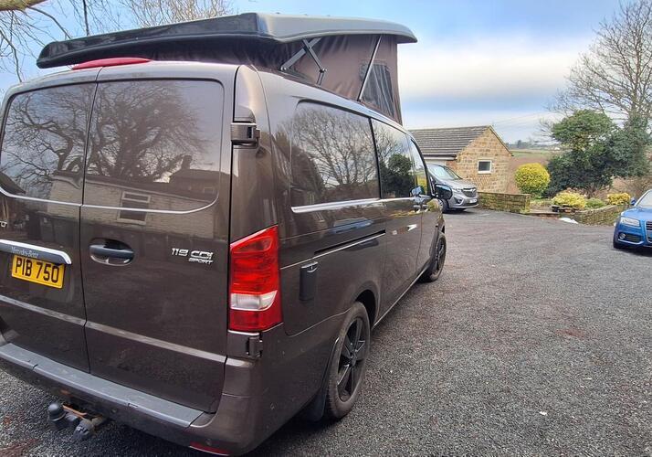Image of a Campervan - Image 6