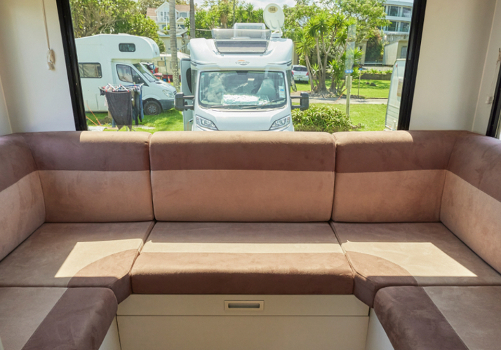 Image of a Motorhome - Image 3
