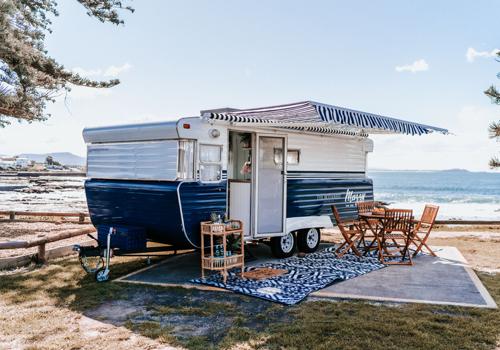 Image of a Caravan - Image 2