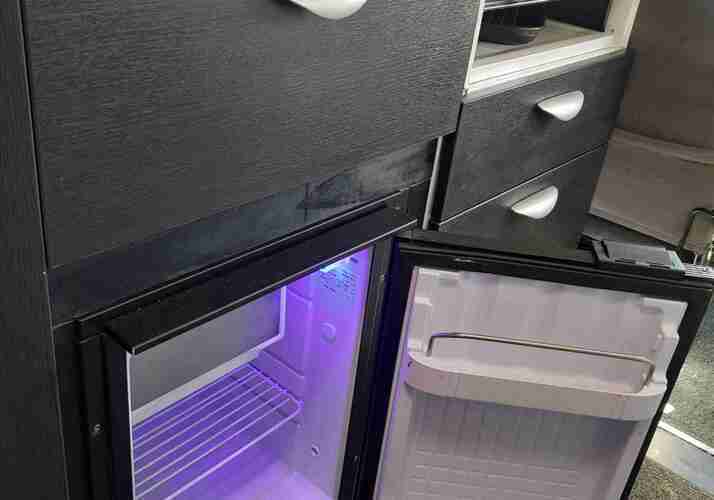 Image of a Campervan - Image 9
