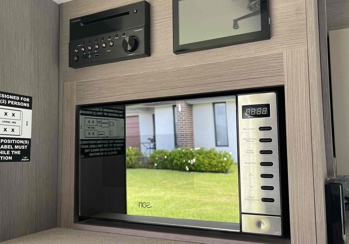 Image of a Motorhome - Image 4