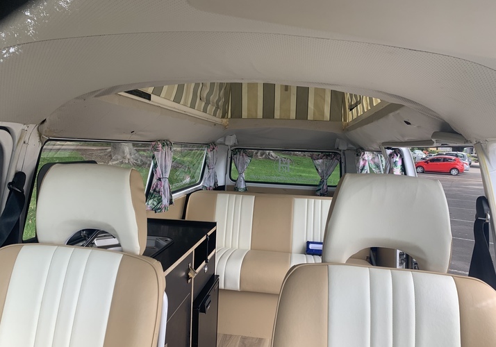 Image of a Campervan - Image 7