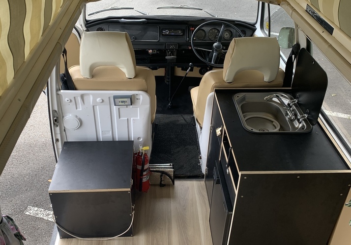 Image of a Campervan - Image 6