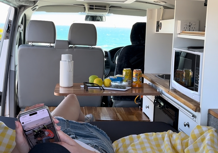 Image of a Campervan - Image 2