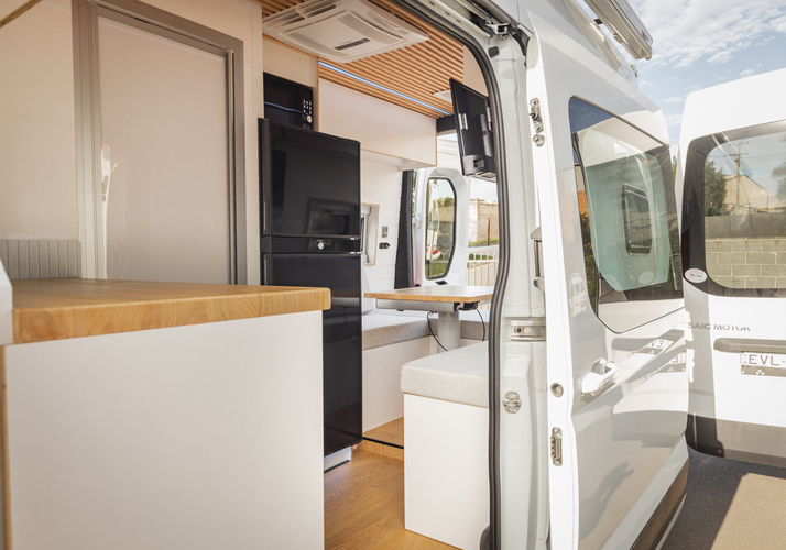 Image of a Campervan - Image 3