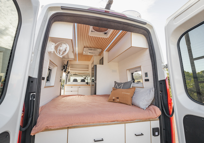 Image of a Campervan - Image 13
