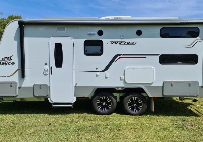 Image of a Caravan - Image 2
