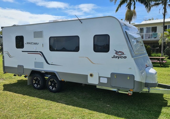 Image of a Caravan - Image 5