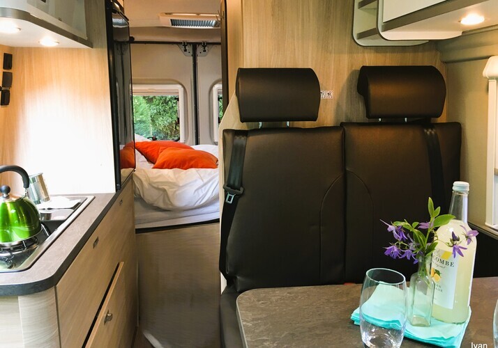 Image of a Campervan - Image 6