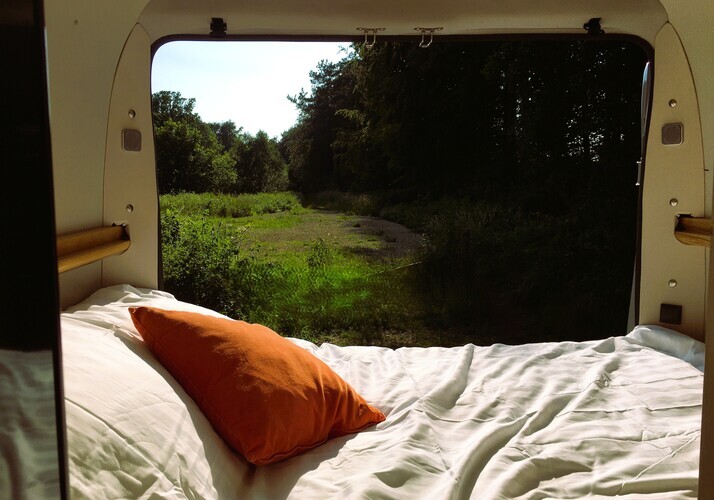 Image of a Campervan - Image 10