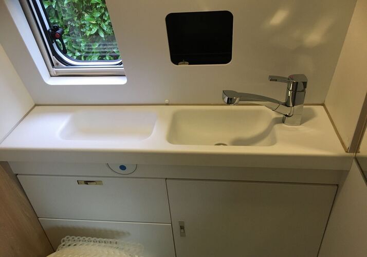 Image of a Campervan - Image 13