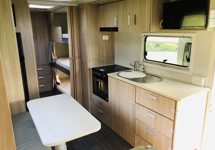 Image of a Caravan - Image 2