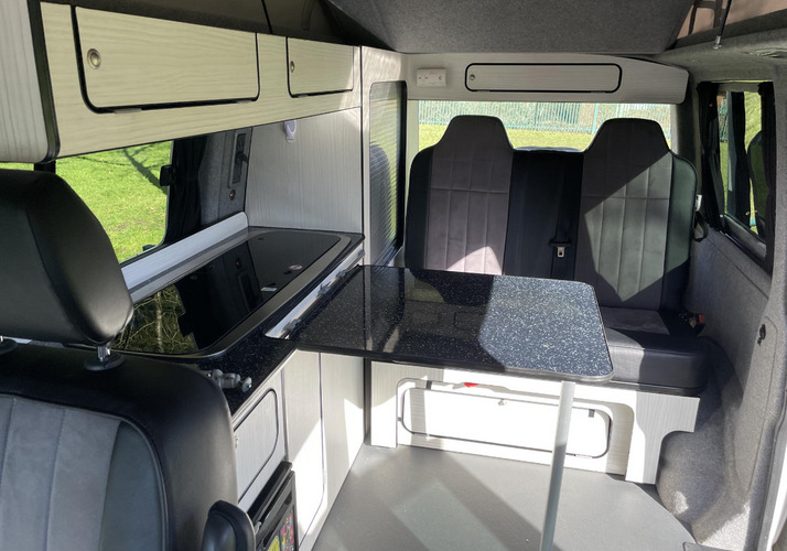 Image of a Campervan - Image 8