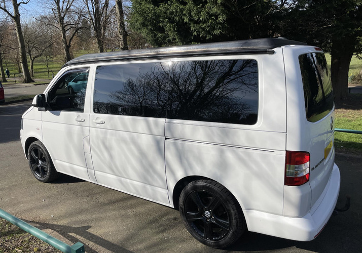 Image of a Campervan - Image 4