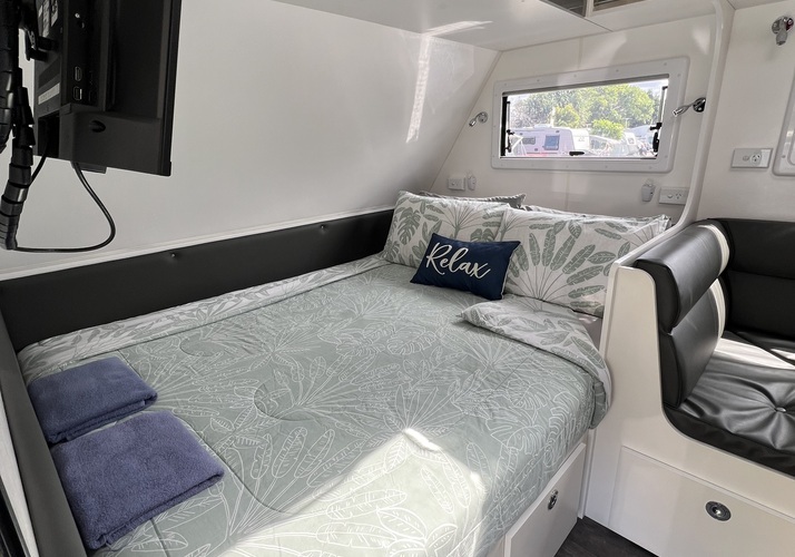 Image of a Caravan - Image 6