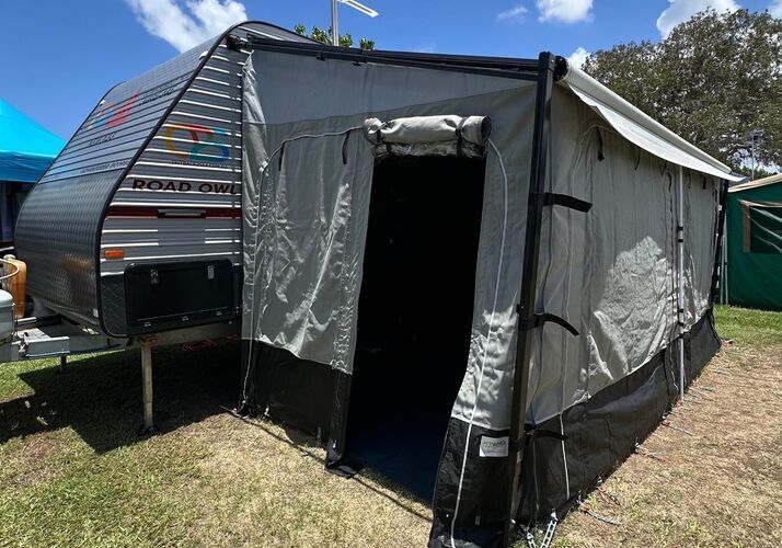 Image of a Caravan - Image 5