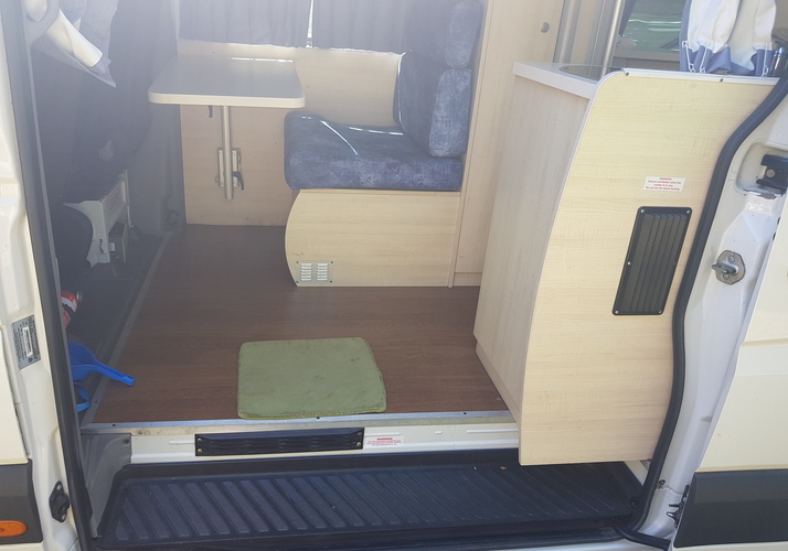 Image of a Motorhome - Image 3