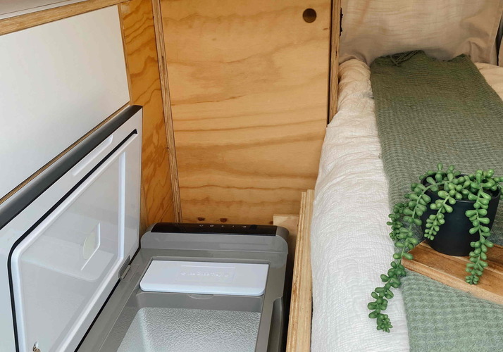 Image of a Campervan - Image 4
