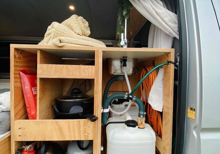 Image of a Campervan - Image 6