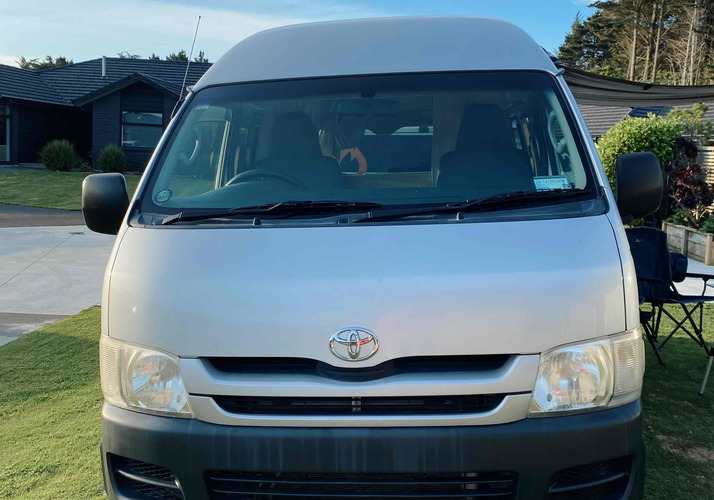 Image of a Campervan - Image 12