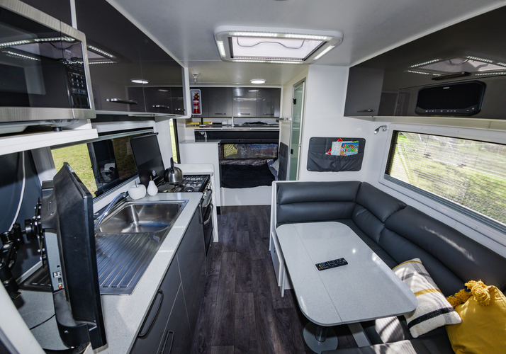 Image of a Caravan - Image 17