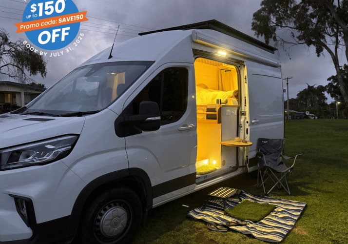 Image of a Campervan - Image 18