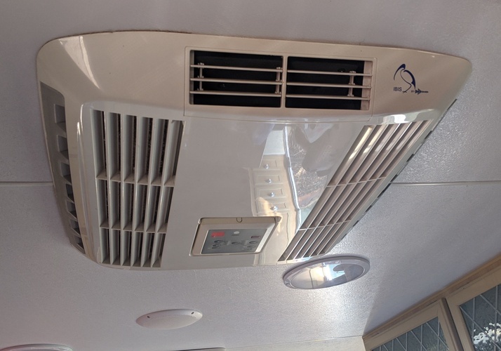 Image of a Caravan - Image 11