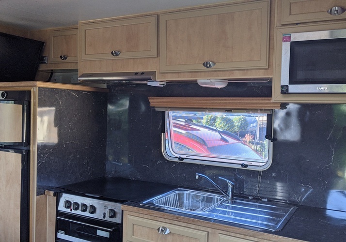 Image of a Caravan - Image 3