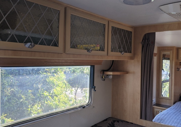 Image of a Caravan - Image 7