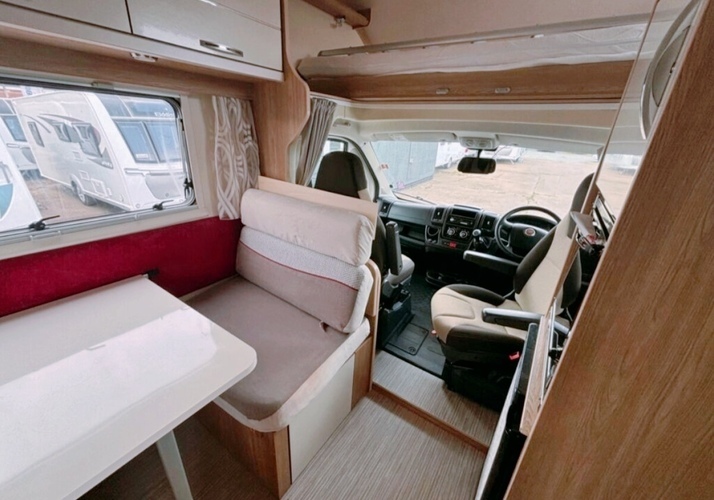 Image of a Motorhome - Image 5